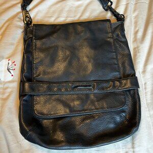 Matt & Nat black vegan shoulder bag